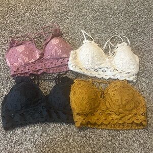 Bundle of bralettes!
